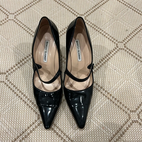Manolo Blahnik Shoes Black Patent Leather Manolo Blahnik Mary Jane Pumps Guc Size 4 Poshmark